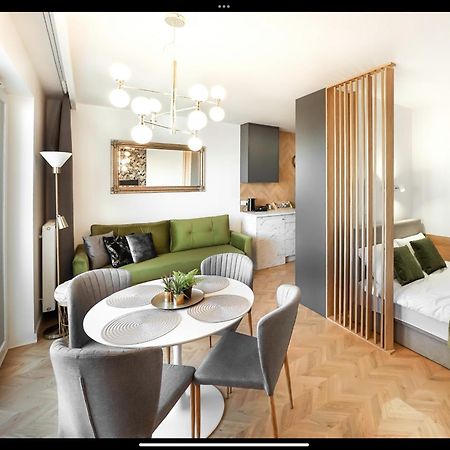 Apartament Grey 4Styles Z Miejscem Postojowym W Garazu Podziemnym Lägenhet Stary Toruń Exteriör bild